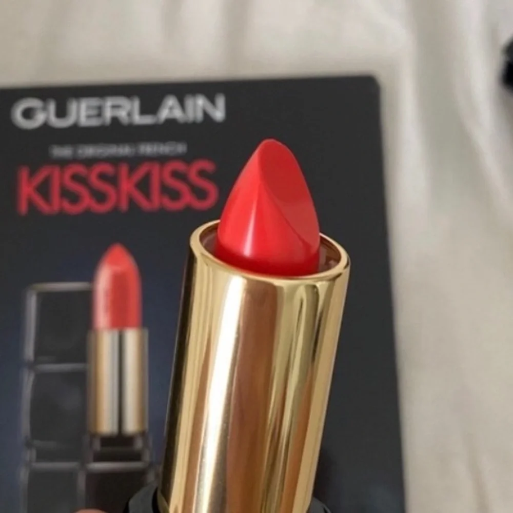 💋 Guerlain KISSKISS + Givenchy LIPSTICK + GIVENCHY LE ROUGE LIPSTICK 304